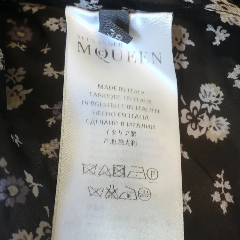 Alexander McQueen Bluse mit drapierter Front schwarze Blumenprint Chiffonseide Größe 38