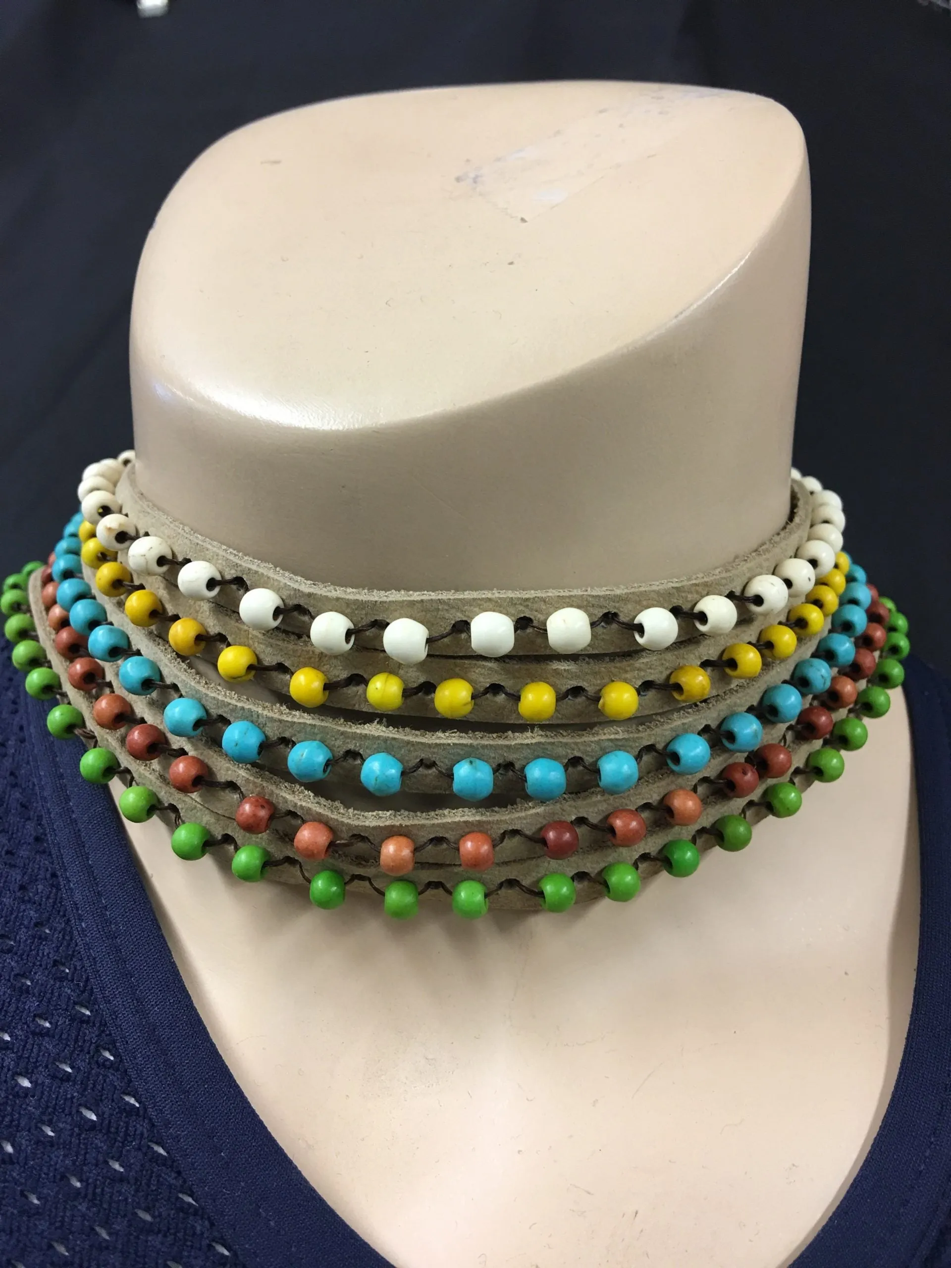 Bali Queen Fünfstrang Leder Wickelarmband Hellbraun/Mehrfarbig