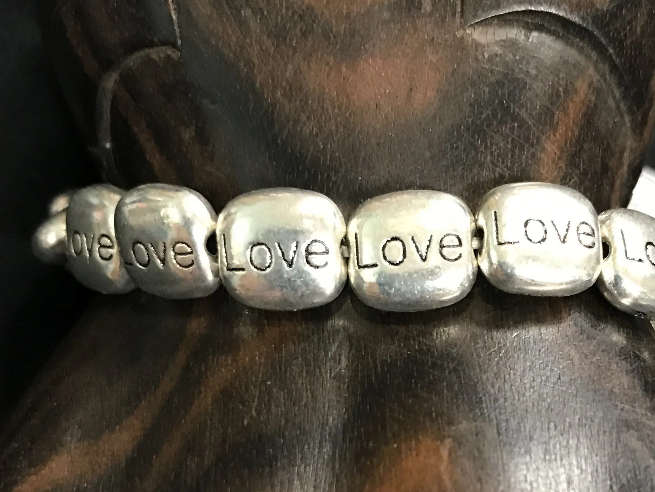 Bali Queen Inspirational Stretch Armband (Liebe Rund)