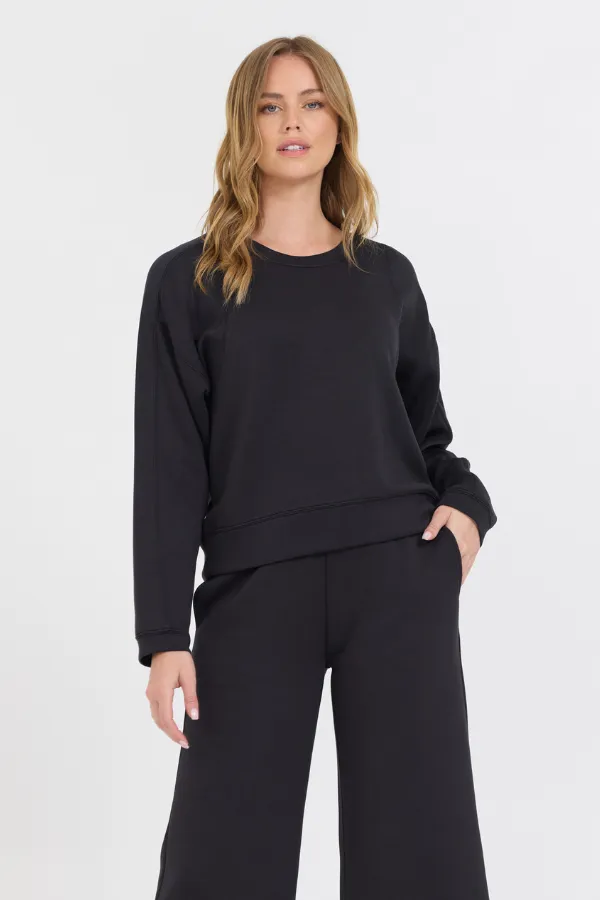 Black Cloud Fliescrewneck