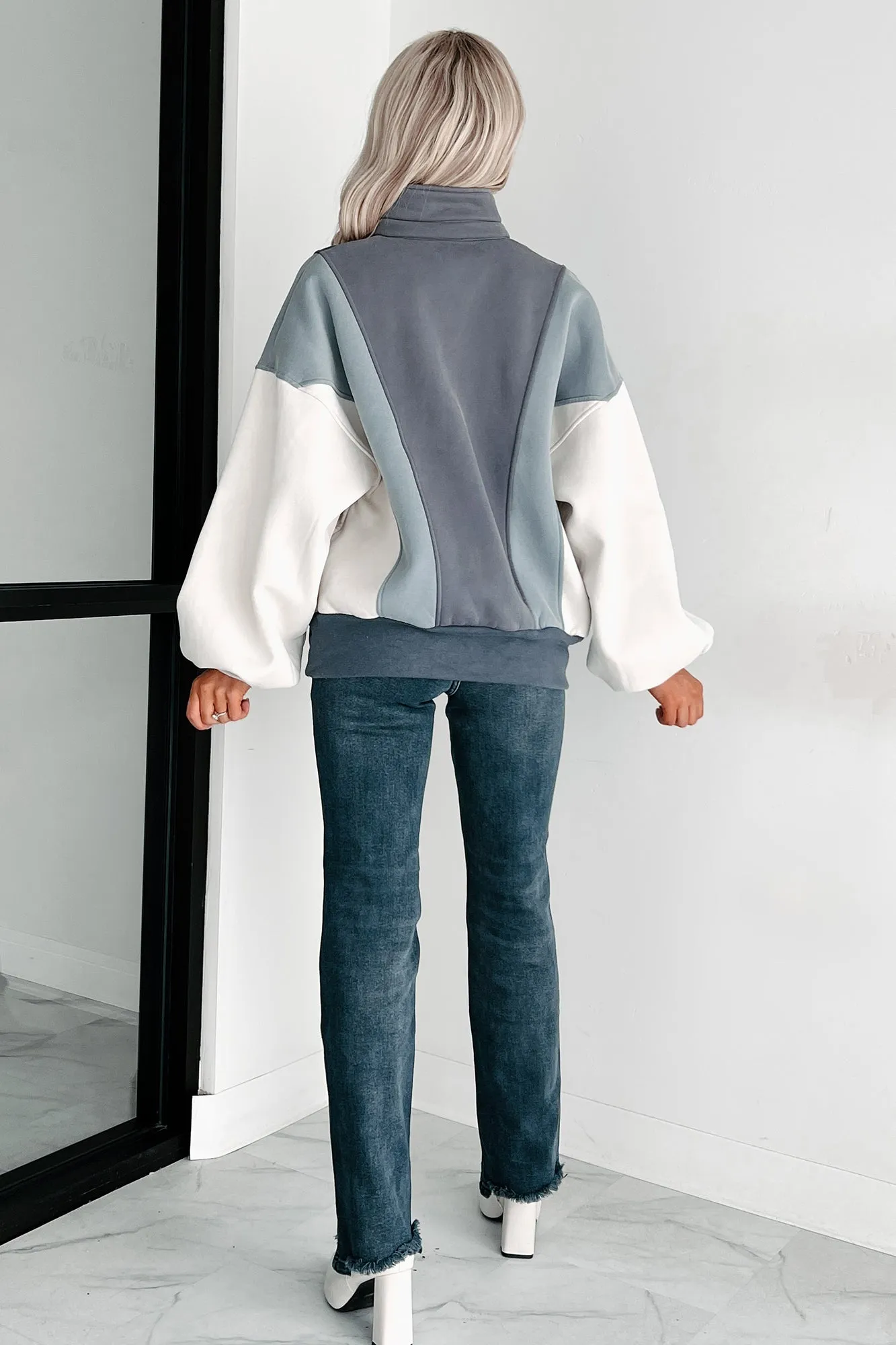 Blizzard Blues Colorblock Pullover Sweatshirt (Blau Multi)