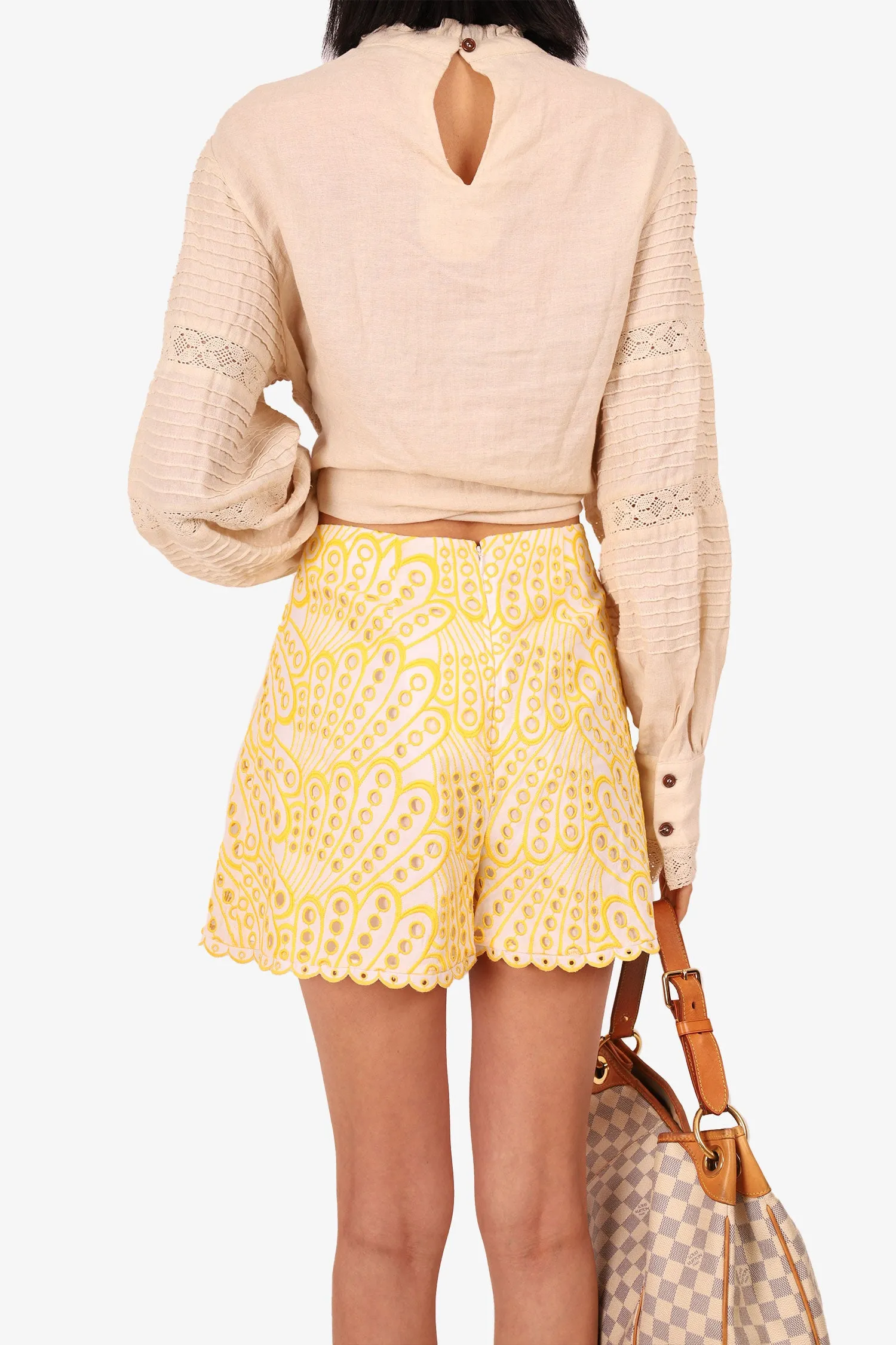 Charo Ruiz Gelb/Weiß bestickte Shorts Größe L