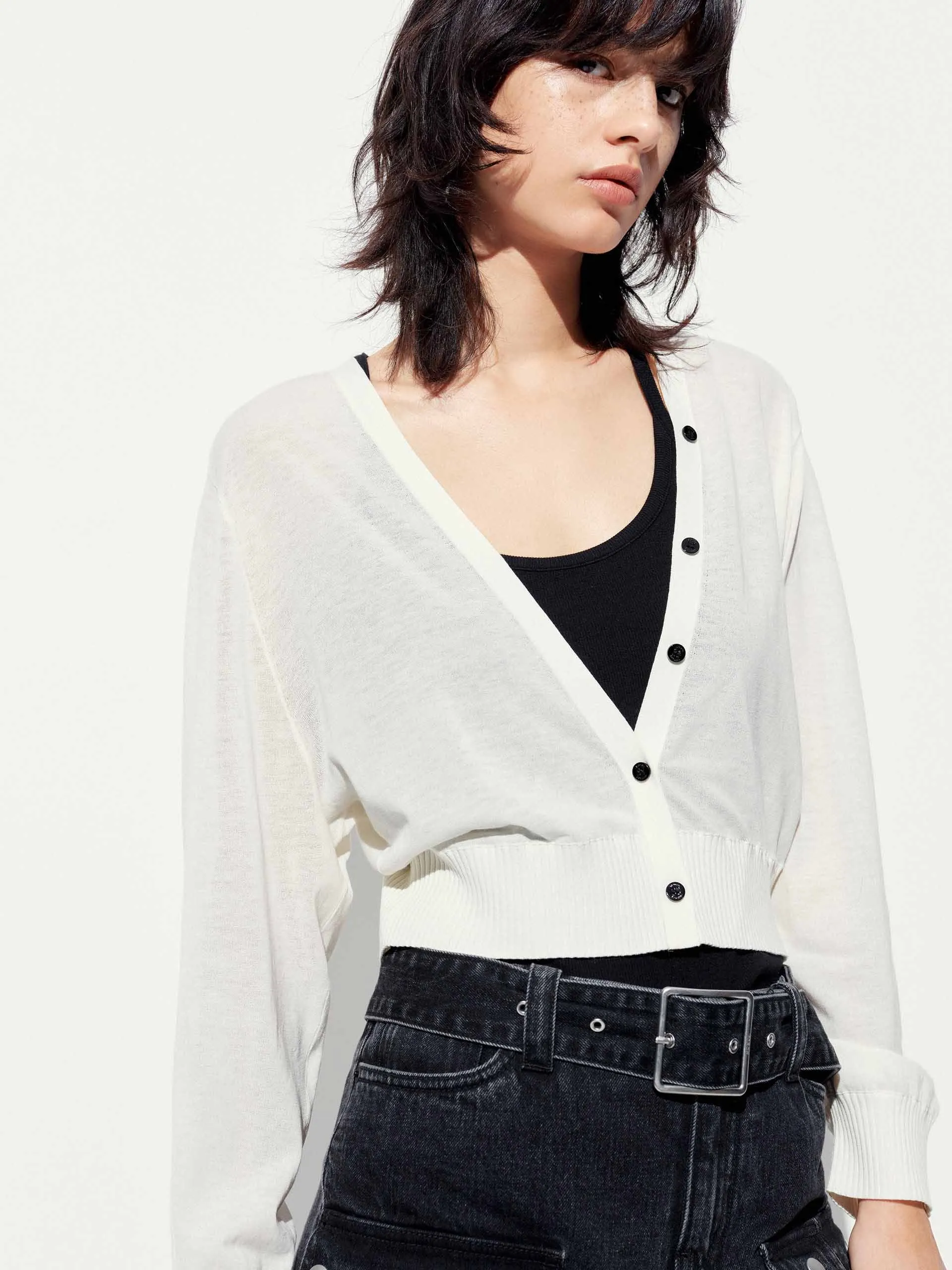 Gekürzter V-Ausschnitt Strickcardigan
