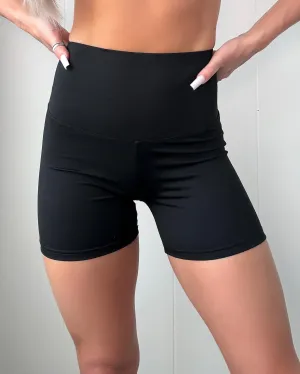 Curve Craze Biker Shorts - Schwarz