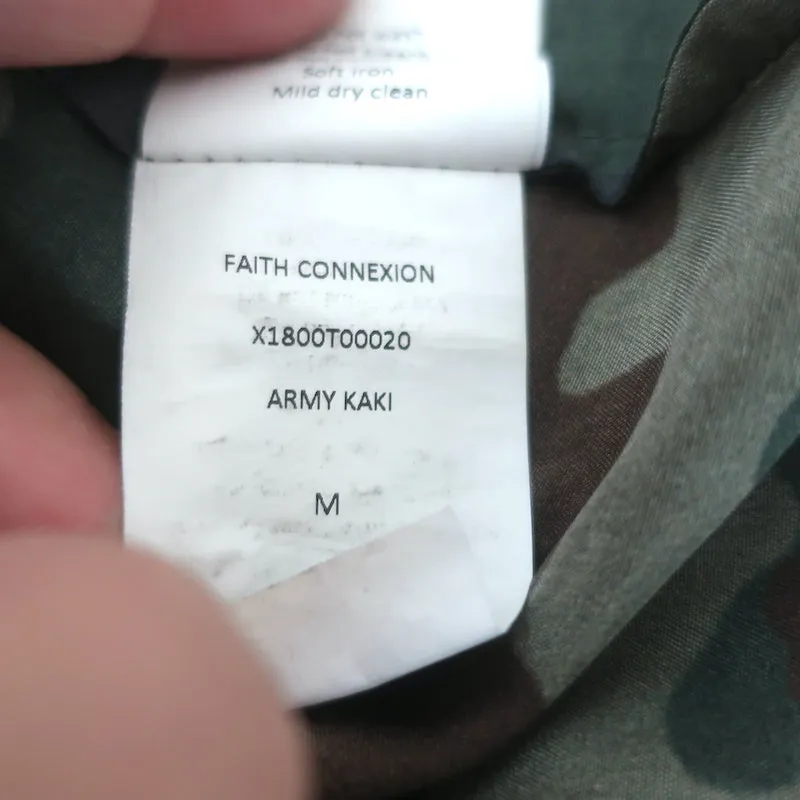 Faith Connexion Camouflage-Druck Shirt Armee Grün Größe Mittel Langarm Bluse