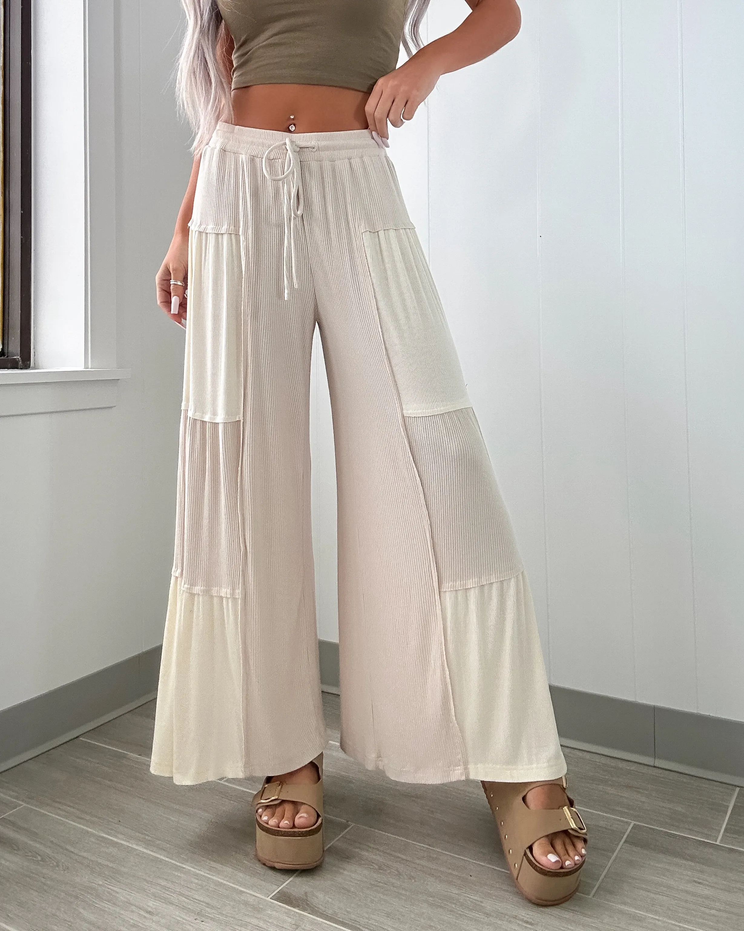 Flirty Feeling Colorblock Hose - Sandbeige
