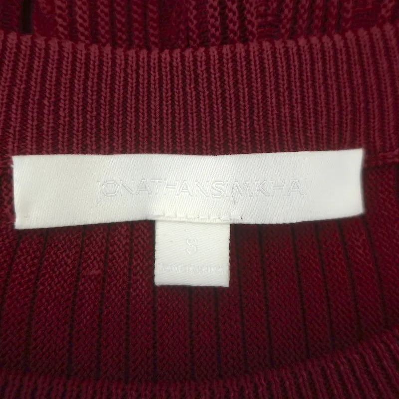 Jonathan Simkhai Glockenärmel-Peplum-Top in Cabernet mit Rippstrick in Größe Small