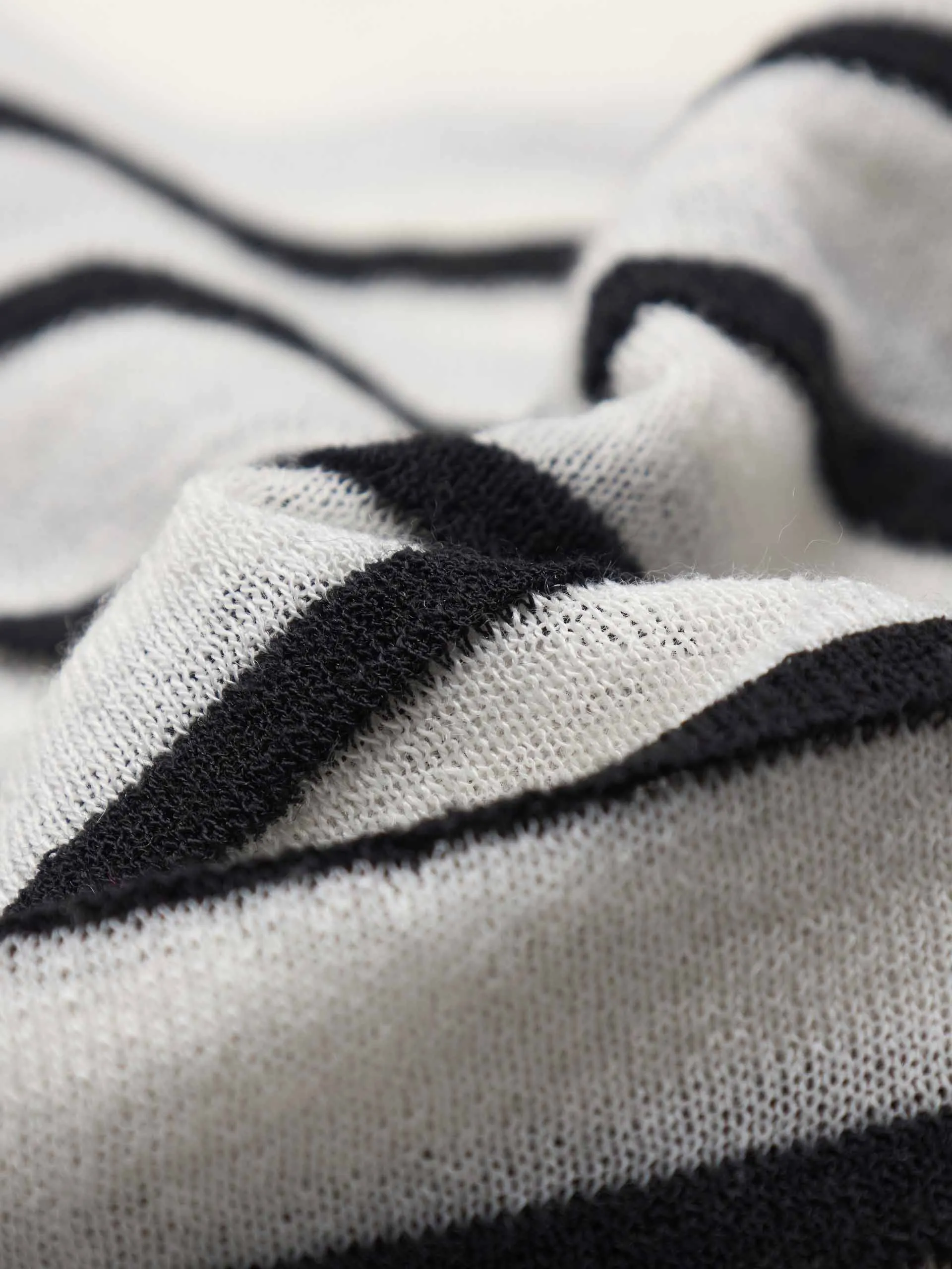 Leichter gestreifter Cardigan
