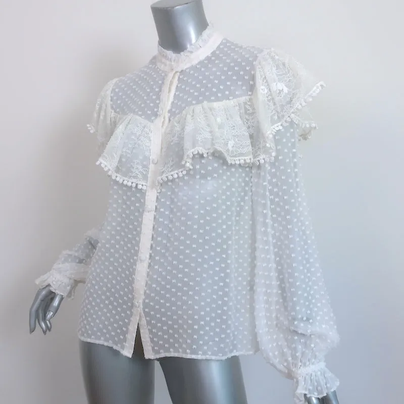LoveShackFancy Erica Rüschenbluse Creme Spitzenbesatz Schweizer Tupfen Größe M
