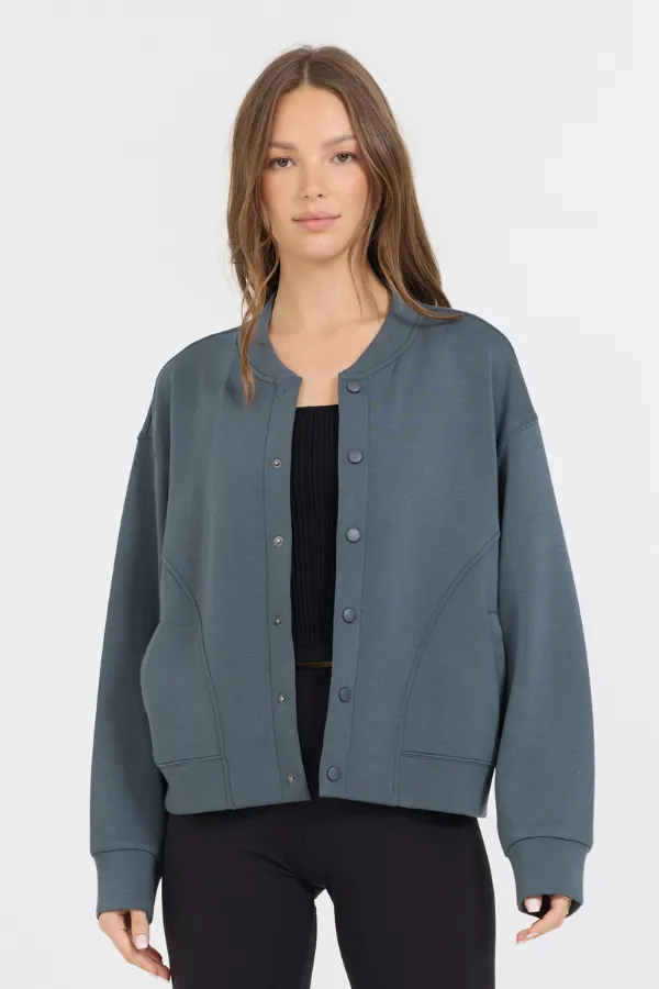 Berggraue Schwere Wolken Fleece Bomberjacke