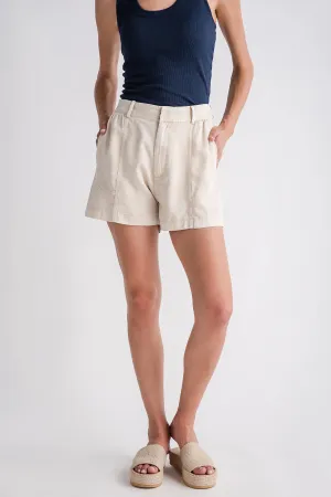 Senfkorn Plissée Shorts
