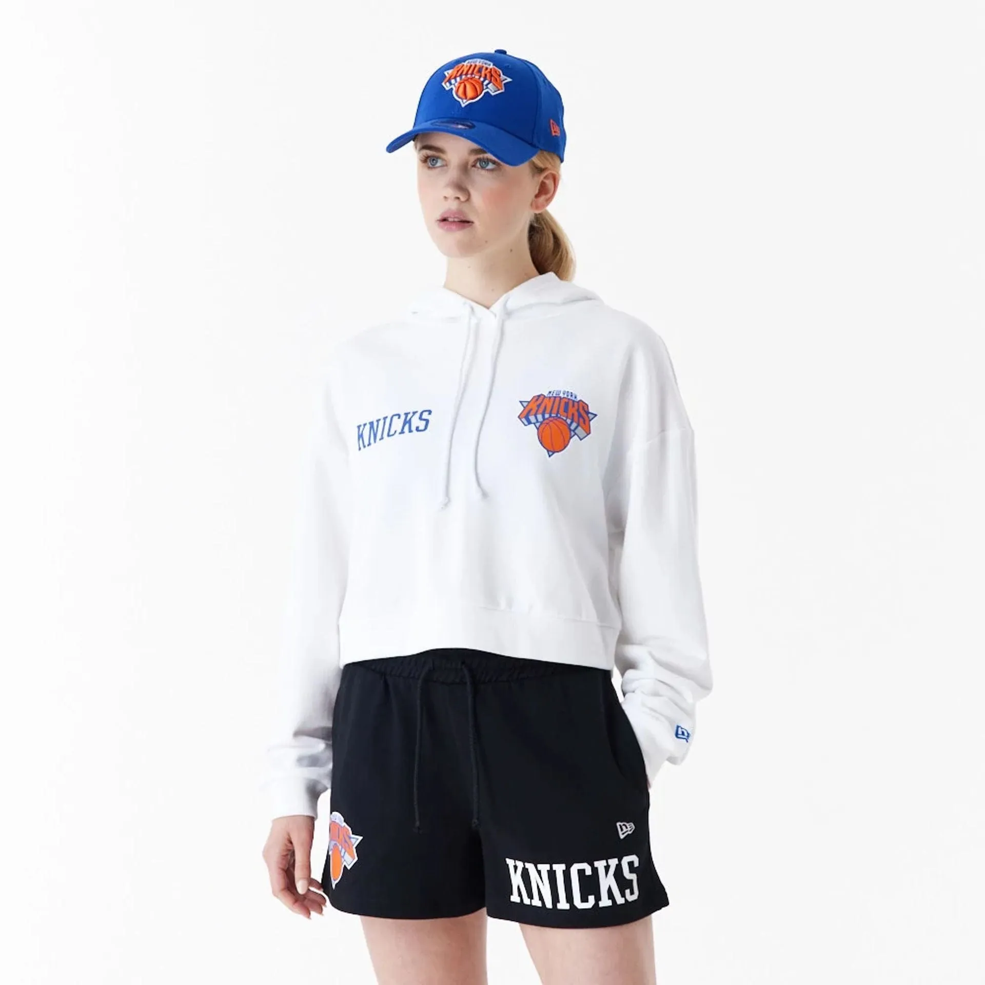 New Era Sweatshirts und Hoodies New York Knicks Damen NBA Team Logo Weißes Cropped Pullover Hoodie