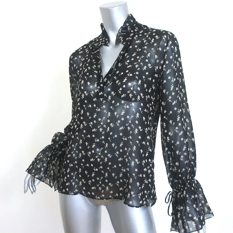 Nili Lotan Bluse mit Glockenärmeln in Schwarz mit Blumenprint aus Chiffonseide in Größe S