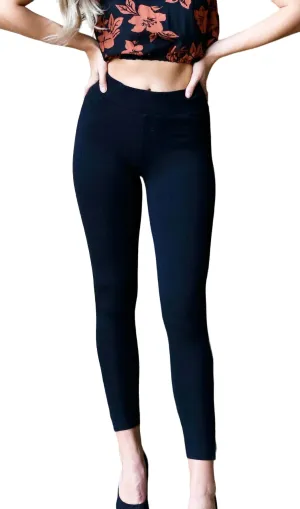 Perfekte schwarze Skinny-Hosen mit mittlerer Taillenhöhe