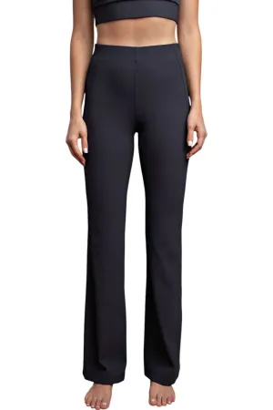 Perfektion Rippen-Pin-Tuck-Leggings in Schwarz