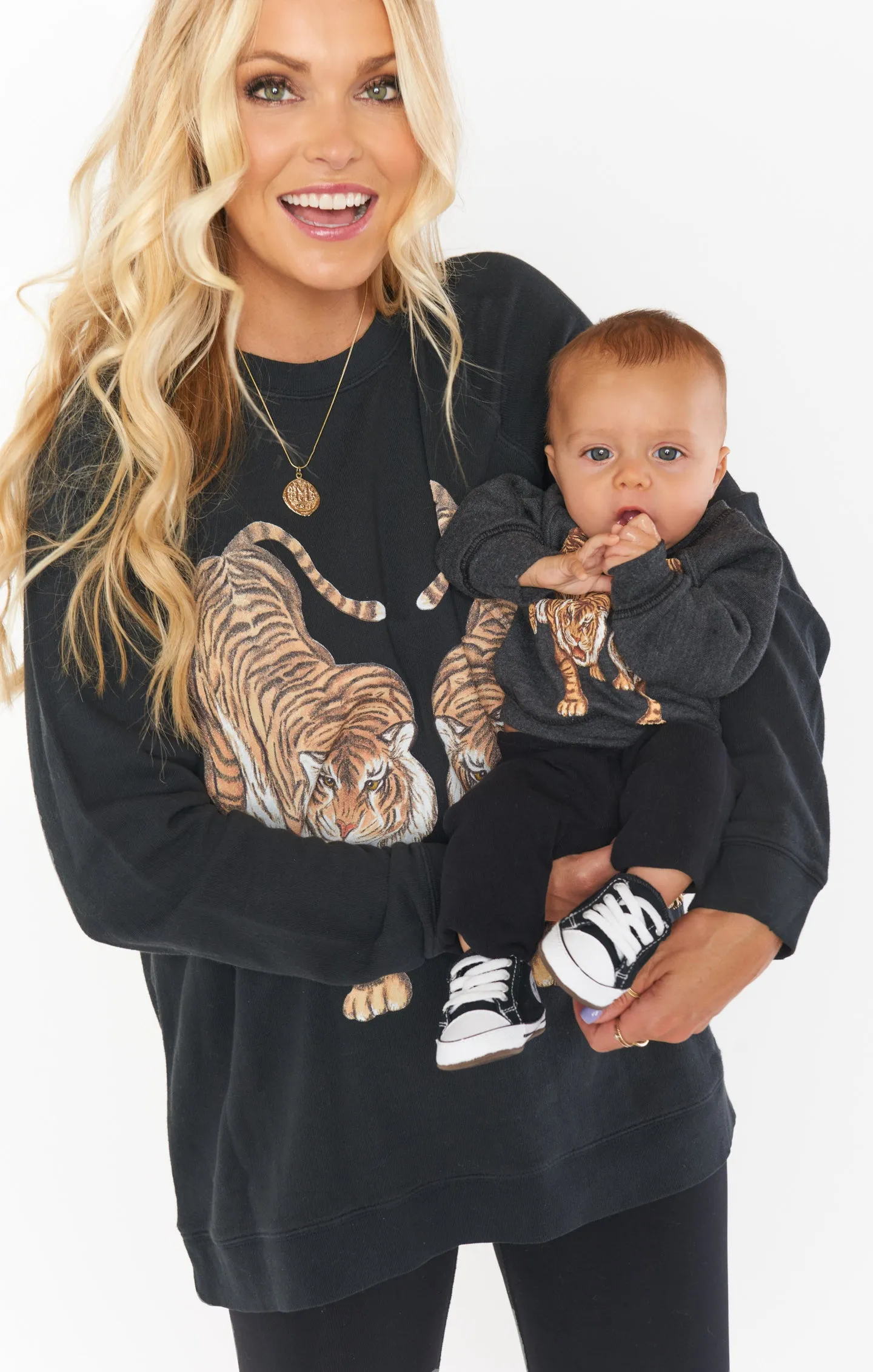Simon Pullover ~ Tanzender Tiger Druck