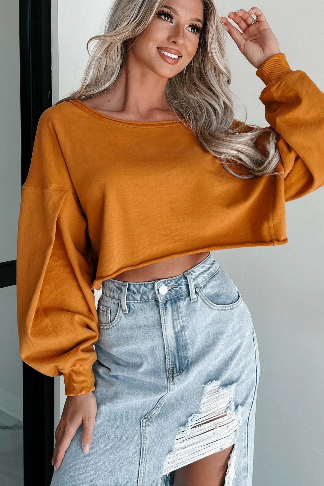 Swapping Stories Übergroßer Crop-Pullover (Senf)