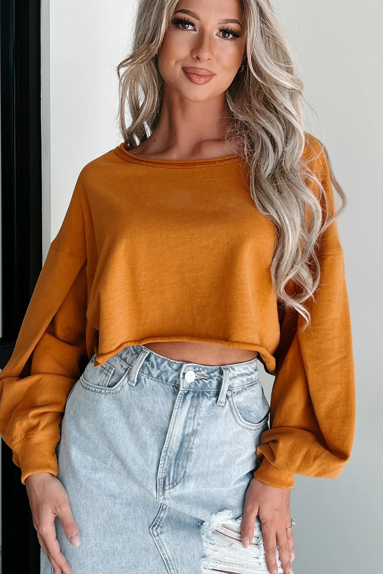 Swapping Stories Übergroßer Crop-Pullover (Senf)