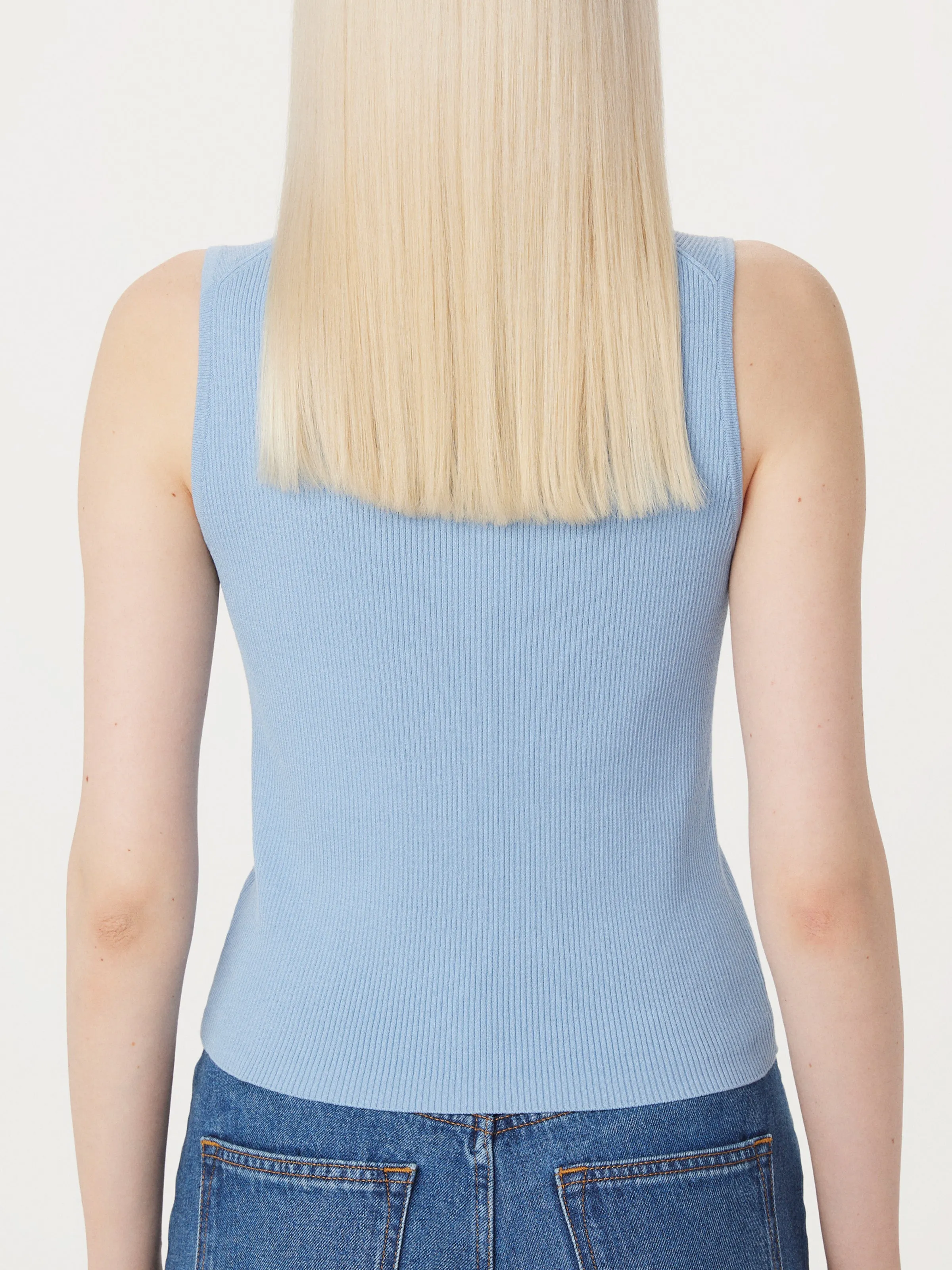 Der Knopf-Sweaterweste in Himmelblau