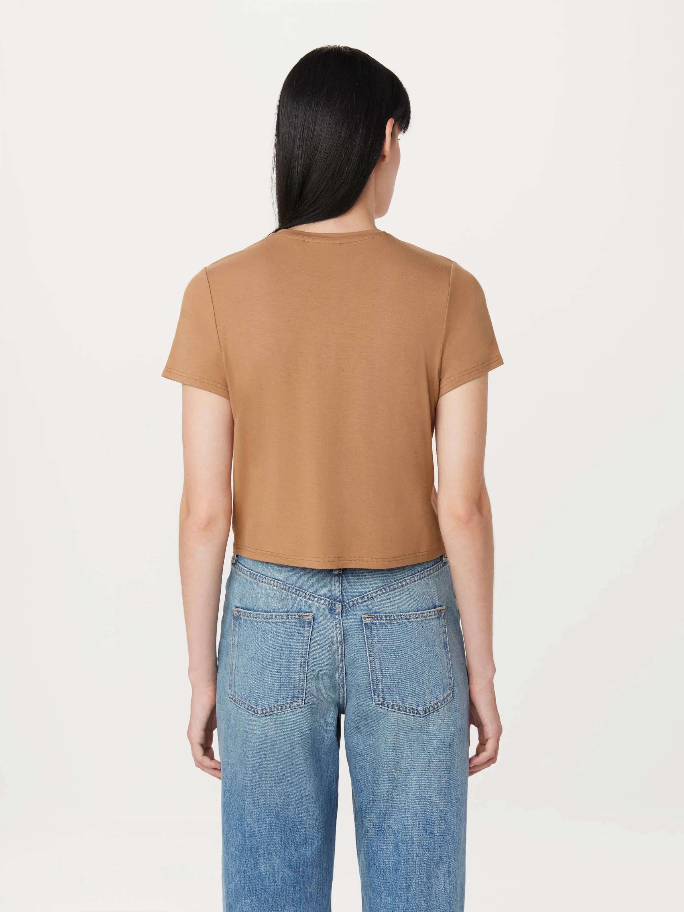 Das entspannte Fluid T-Shirt in Muskatnuss