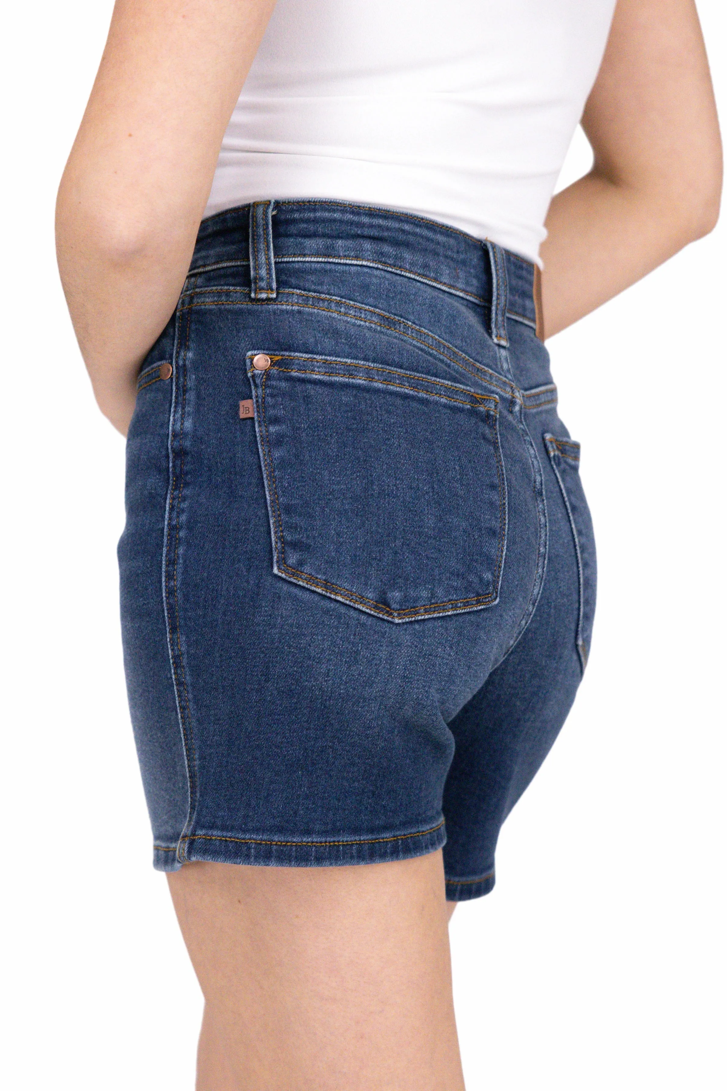 The Sutton von Judy Blue: High-Rise Denim Shorts mit Doppelknopf für Väter *Endverkauf*