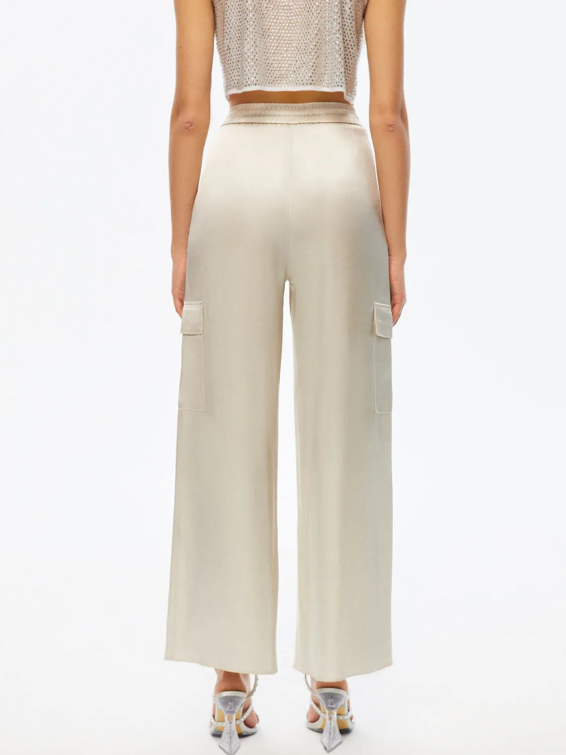 Satinhose mit weiter Beinweite